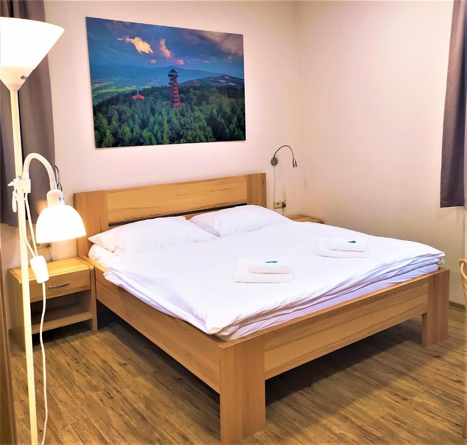 Penzion Adela Roznov pod Radhostem Bagian luar foto