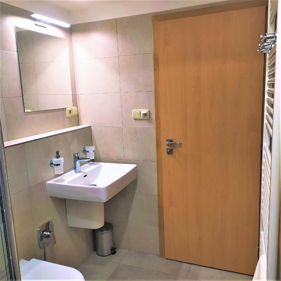Penzion Adela Roznov pod Radhostem Bagian luar foto